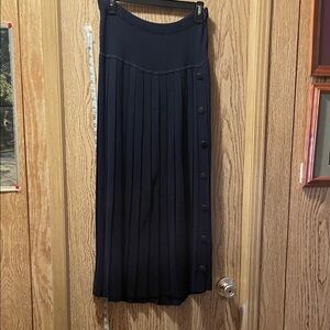 Elegant Navy Pleated Skirt